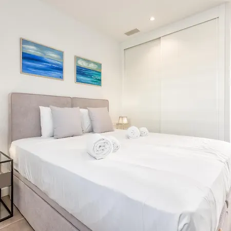 Vivi Homes - Higueron Premium Wellness, Sauna, Pool & Hot Tub